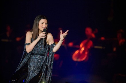 Laura Pausini si fa sentire: a settembre parte da Milano il World Wide Tour europeo